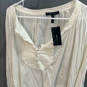NWT BCBG Cream Pleated Top Size Small